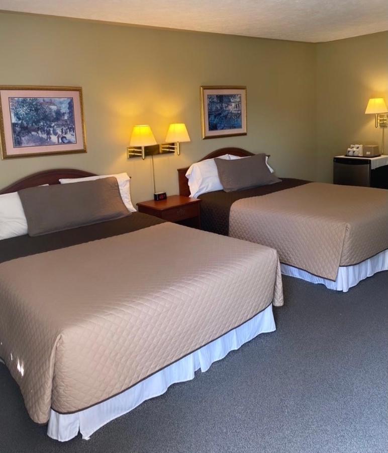 Manitoulin Inn Mindemoya Eksteriør bilde